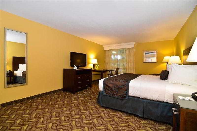 Clarion Inn & Suites Roswell Exterior foto