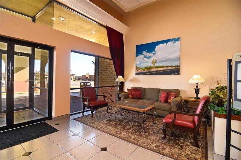 Clarion Inn & Suites Roswell Exterior foto