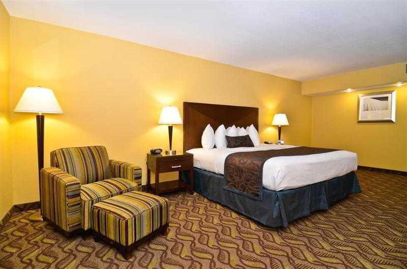 Clarion Inn & Suites Roswell Exterior foto