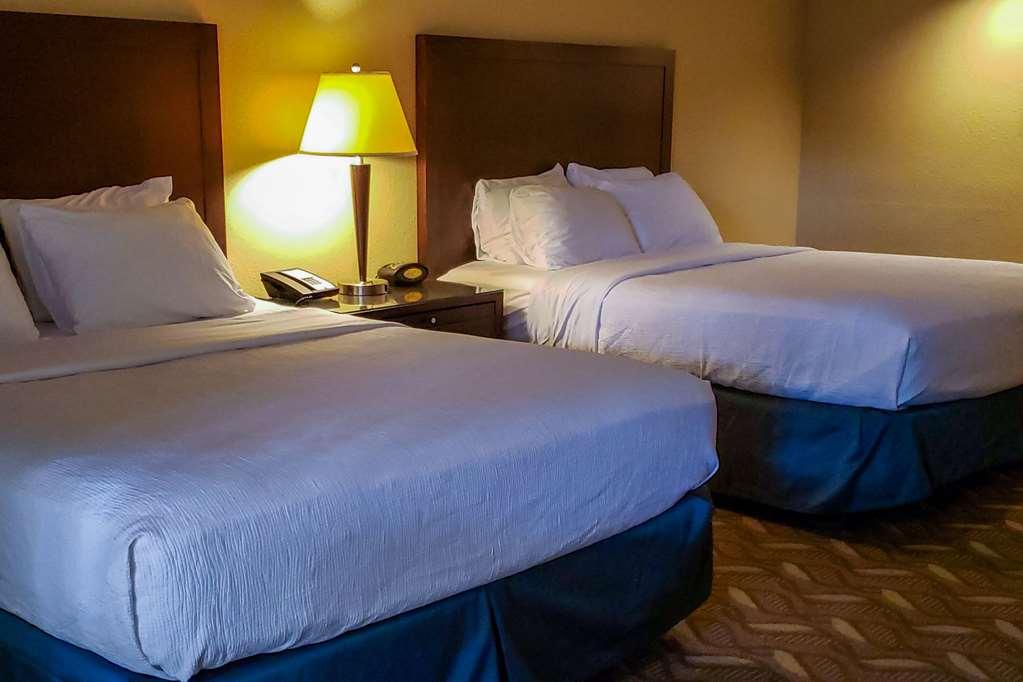 Clarion Inn & Suites Roswell Zimmer foto