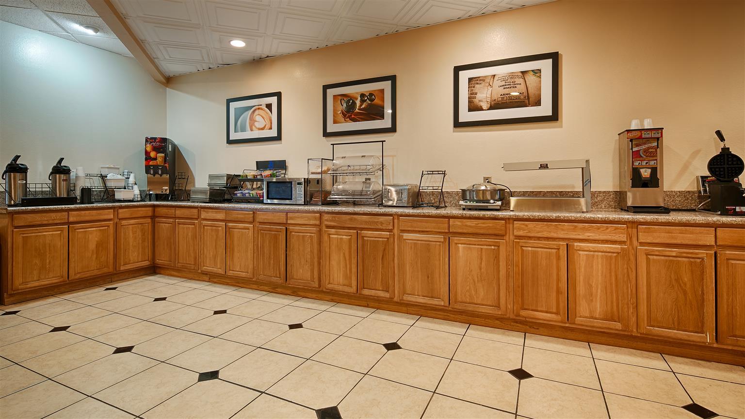 Clarion Inn & Suites Roswell Exterior foto